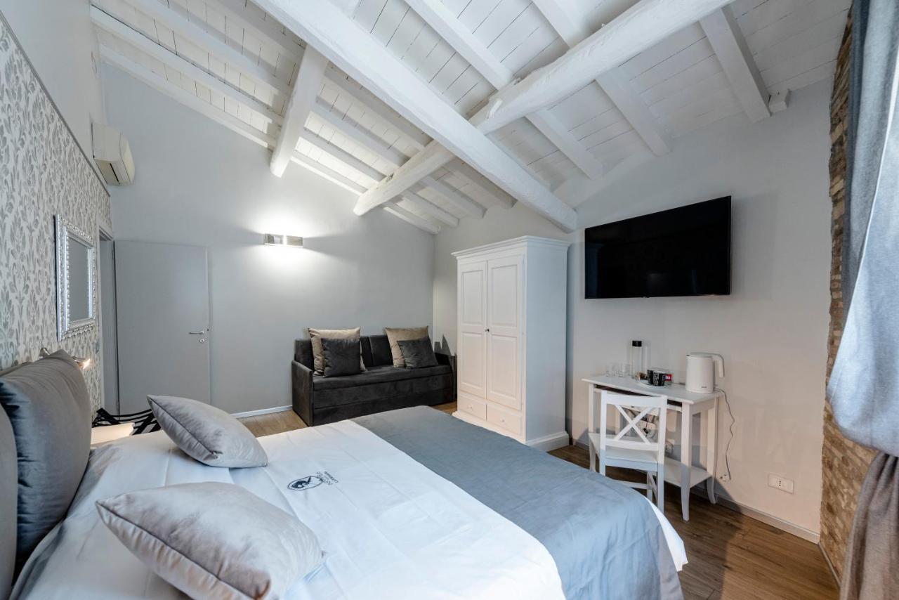 Bed and Breakfast Relais La Fornarina Roma Esterno foto