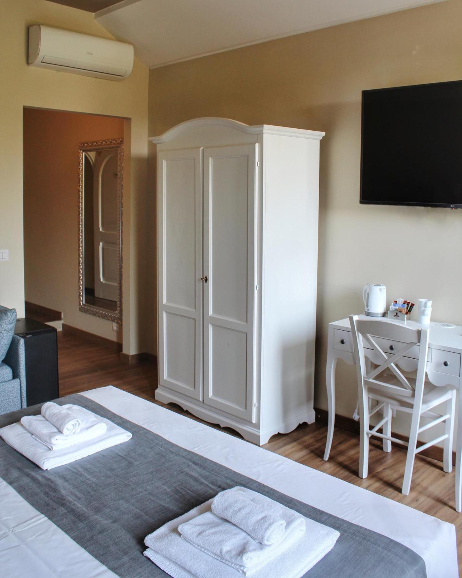 Bed and Breakfast Relais La Fornarina Roma Esterno foto